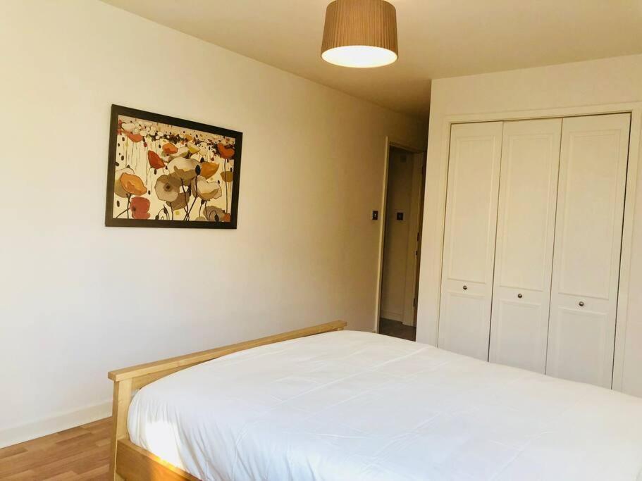Modern Spacious Retreat Full Fibre Wi-Fi & Free Parking Edinburgh Buitenkant foto