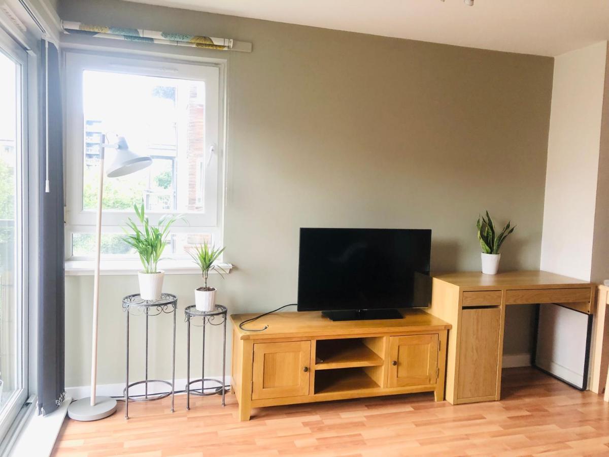 Modern Spacious Retreat Full Fibre Wi-Fi & Free Parking Edinburgh Buitenkant foto