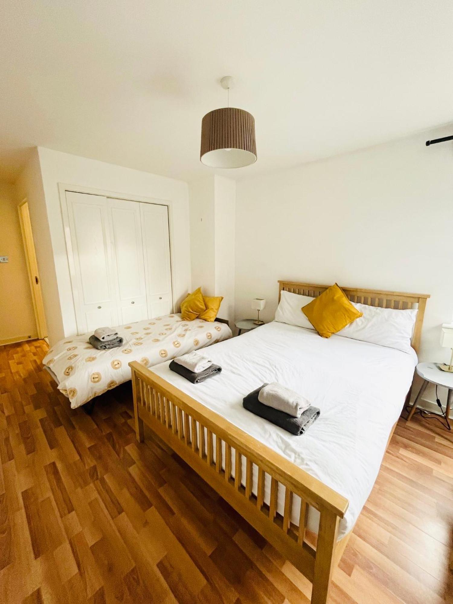 Modern Spacious Retreat Full Fibre Wi-Fi & Free Parking Edinburgh Buitenkant foto